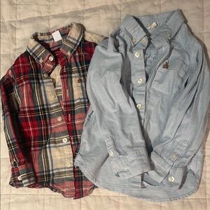 Perfect condition 2x 4T boys Gap button downs